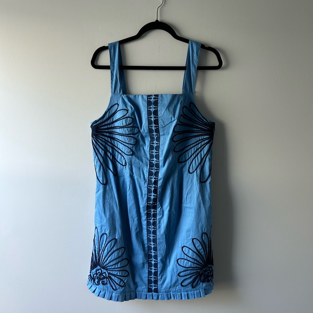 Ciebon blue sleeveless embroidered dress